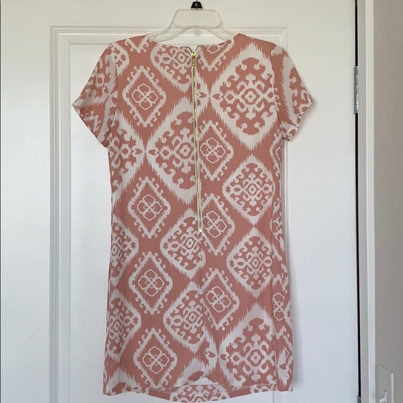 Lulu’s pink patterned shift dress - Picture 3 of 3